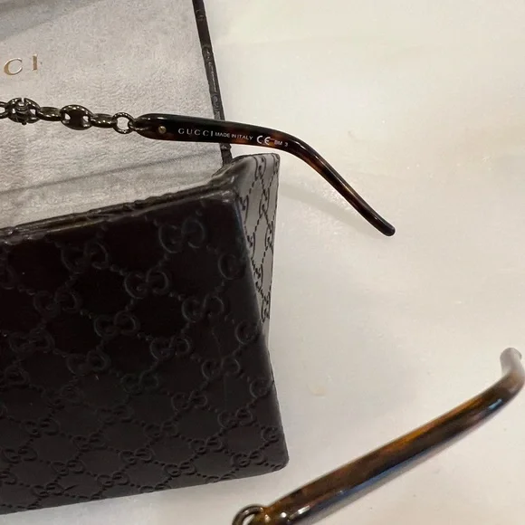 Elegant Brown Sunglasses